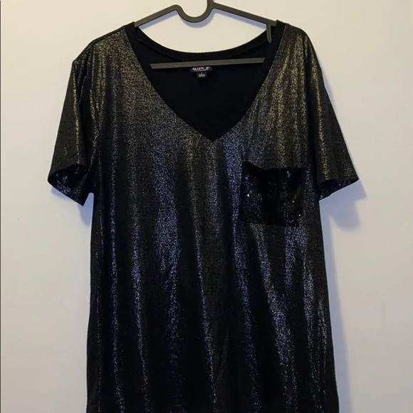 Allen  B L Red metallic sequins pocket Top L - Picture 2 of 10